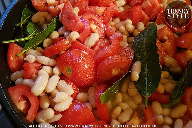 Cannellini boontjes met tomatensaus