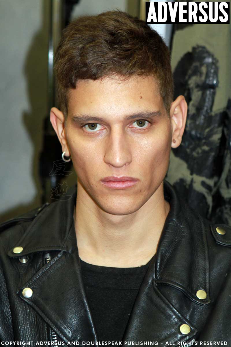 Afbeeldingen korte kapsels mannen 2018 - Backstage Moschino FW2017/2017 - Foto Mauro Pilotto