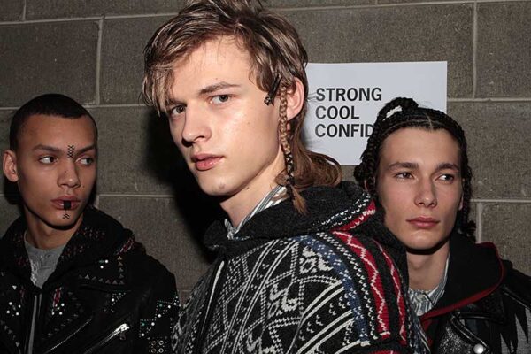 Haar trends 2018. Tribal vibes bij Diesel Black Gold. Kapsel foto's