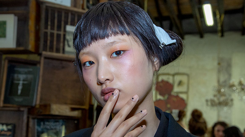 De magie van Antonio Marras. Ga mee backstage bij de Marras Fashion show herfst winter 2019 2020