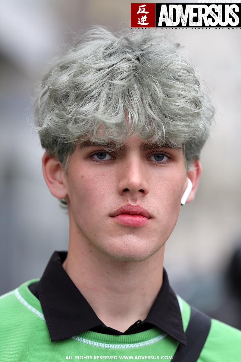 Wonderbaarlijk Mannenkapsels en haarkleuren 2020. Grijs is cool! | ADVERSUS AS-38