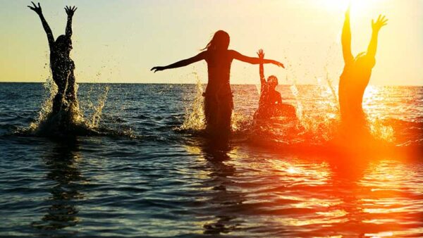 Haarexperts adviseren: bereid je haar voor op de zon