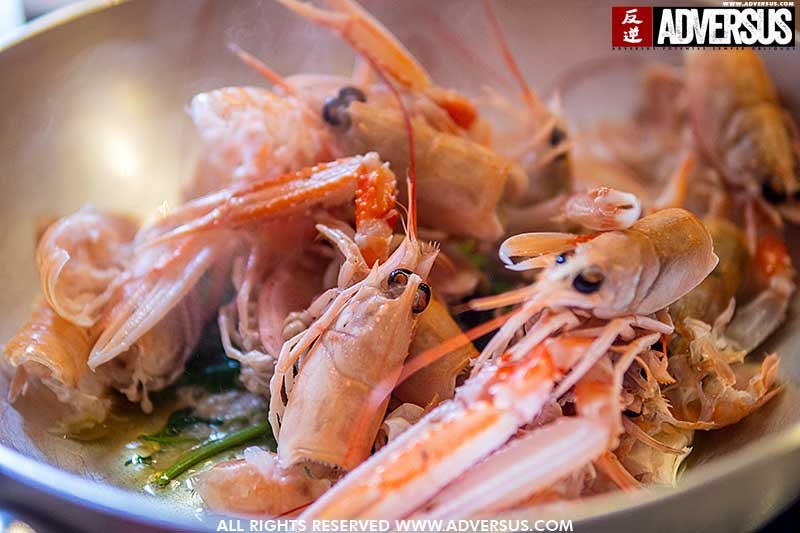 Spaghetti met langoustines en burrata