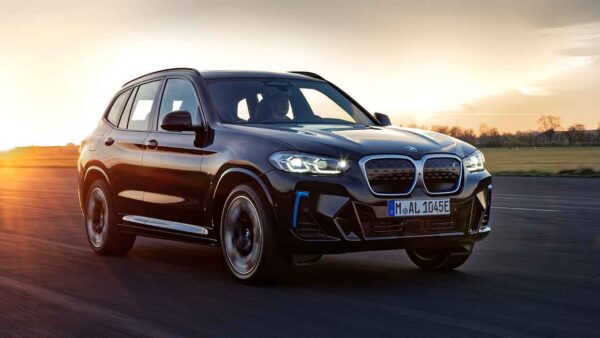 De geheel nieuwe BMW iX3