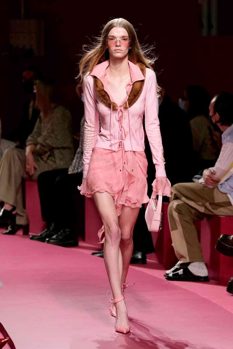 Blumarine Show Lente Zomer 2022