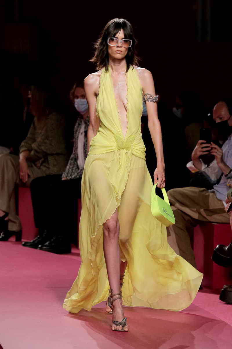 Blumarine Show Lente Zomer 2022