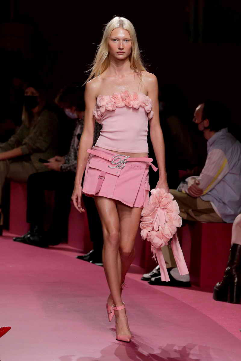 Blumarine Show Lente Zomer 2022
