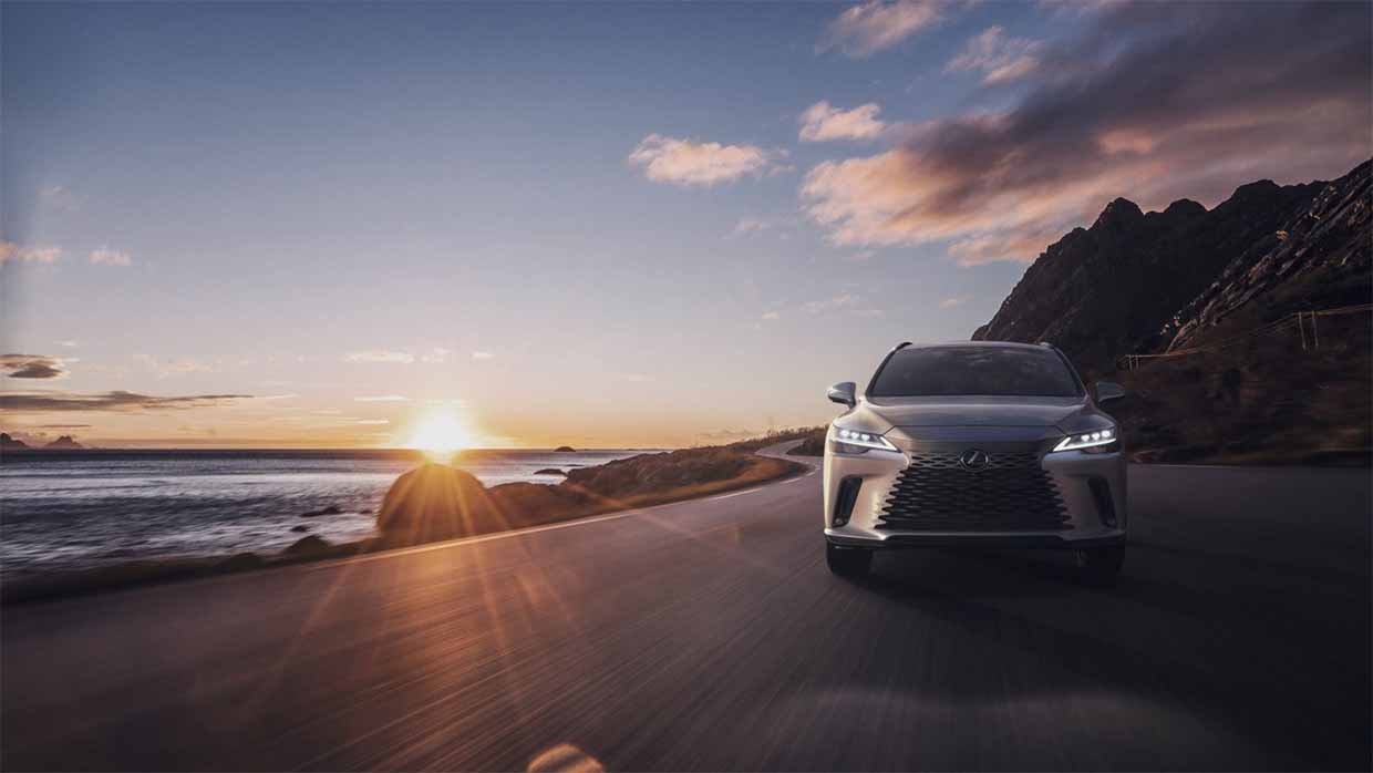 Wereldpremière volledig nieuwe Lexus RX: grondlegger luxe SUV-segment vindt zichzelf opnieuw uit
