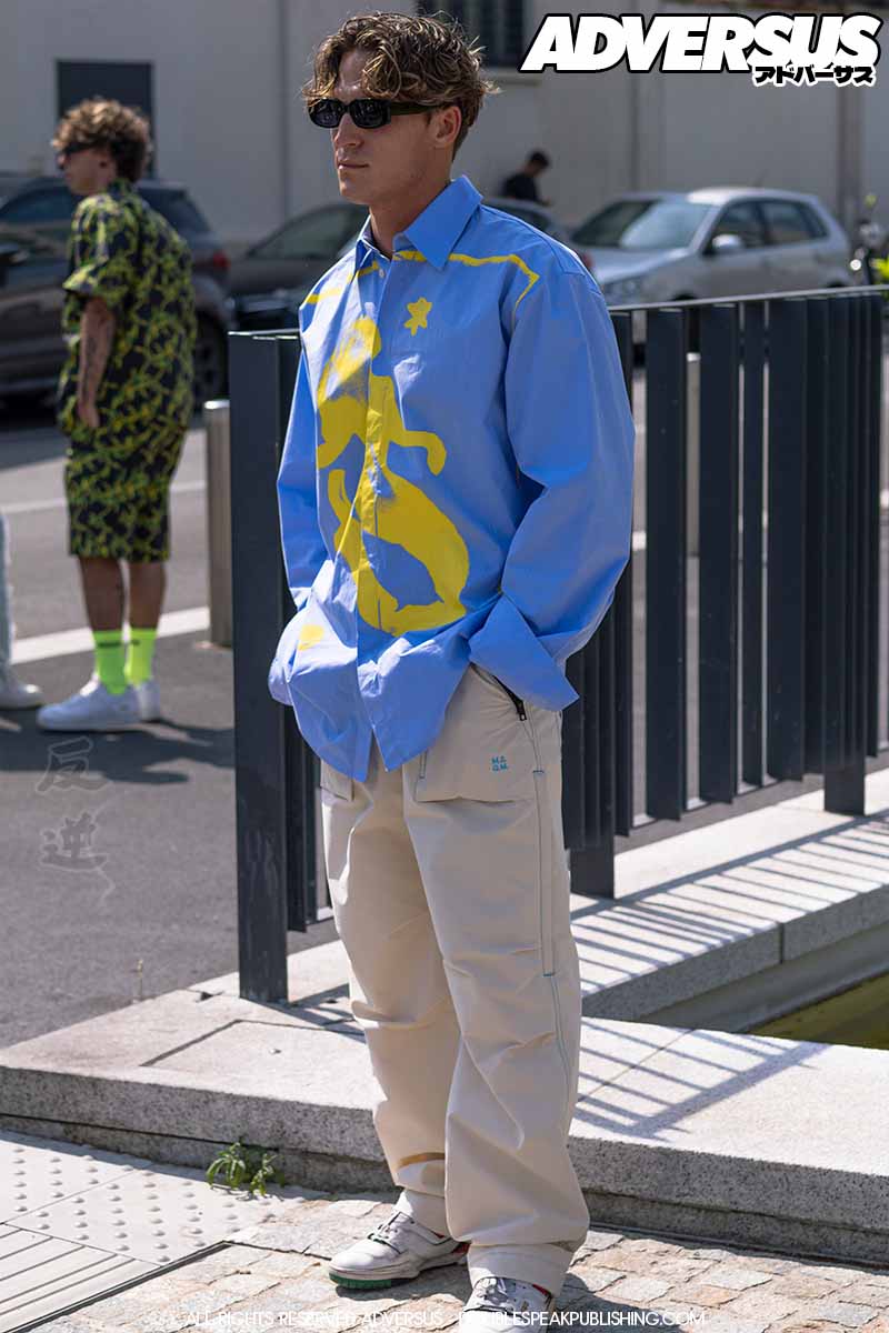 Street style mannenmode bij MSGM Man Zomer 2023 - Foto ADVERSUS