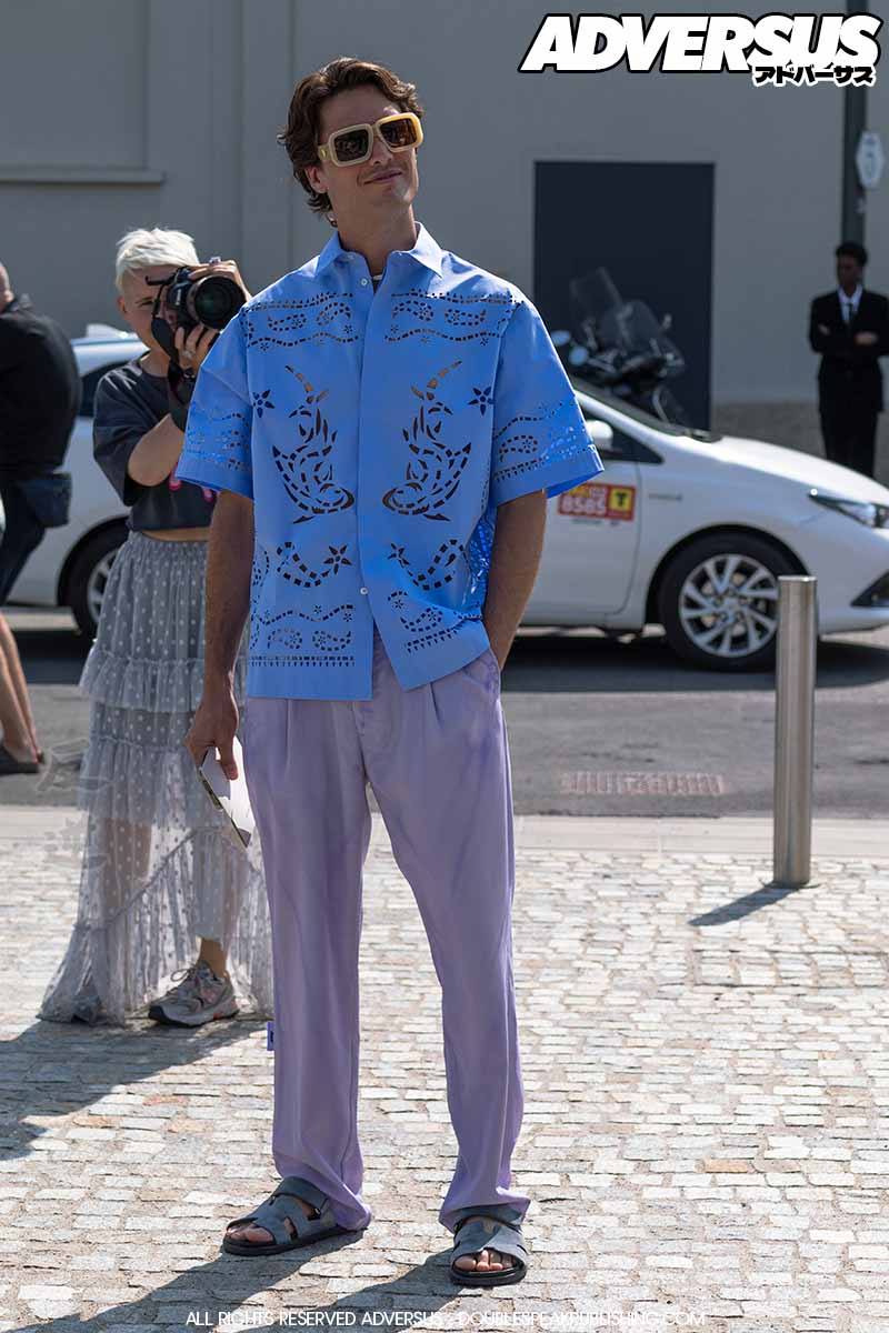 Street style mannenmode bij MSGM Man Zomer 2023 - Foto ADVERSUS