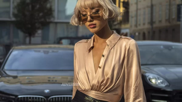 Street style Milano Fashion Week Zomer 2023 - Foto: ADVERSUS