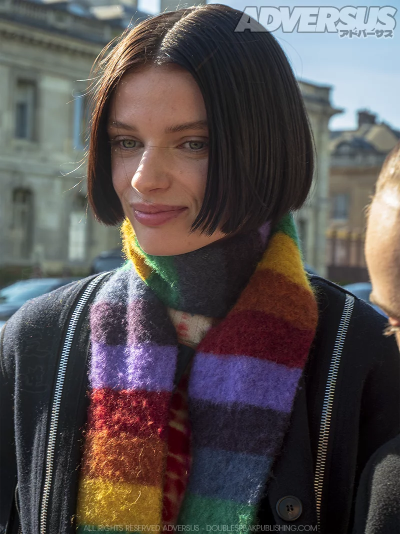 Modellen bij Chanel Zomer 2023 - Paris Fashion Week. Foto Charlotte Mesman