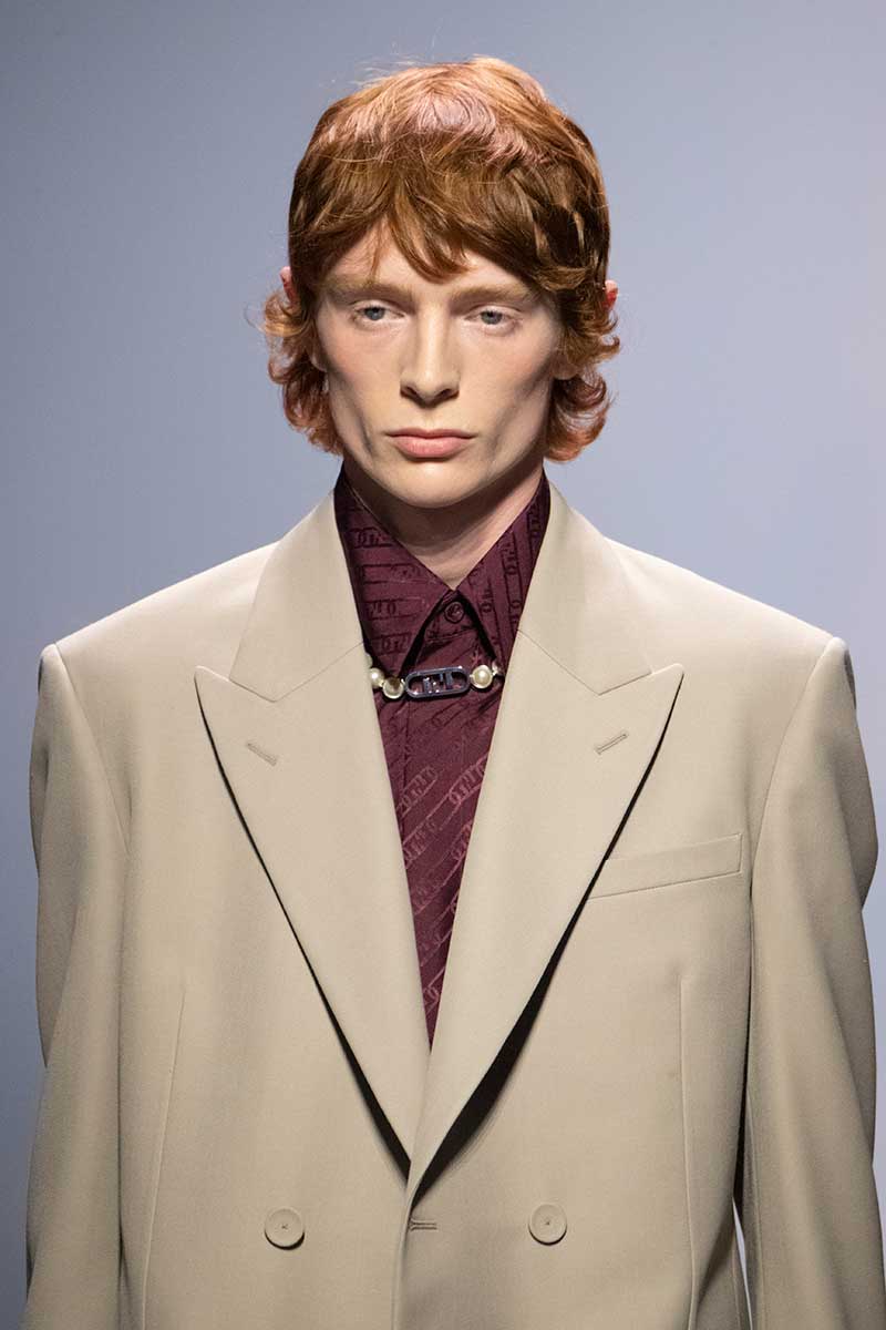 Kapseltrends voor de heren voor 2023. Kapsels op de catwalk van Fendi winter 2023