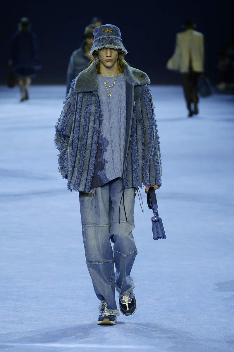 Jeans trends man lente zomer 2023 - Photo courtesy of FENDI