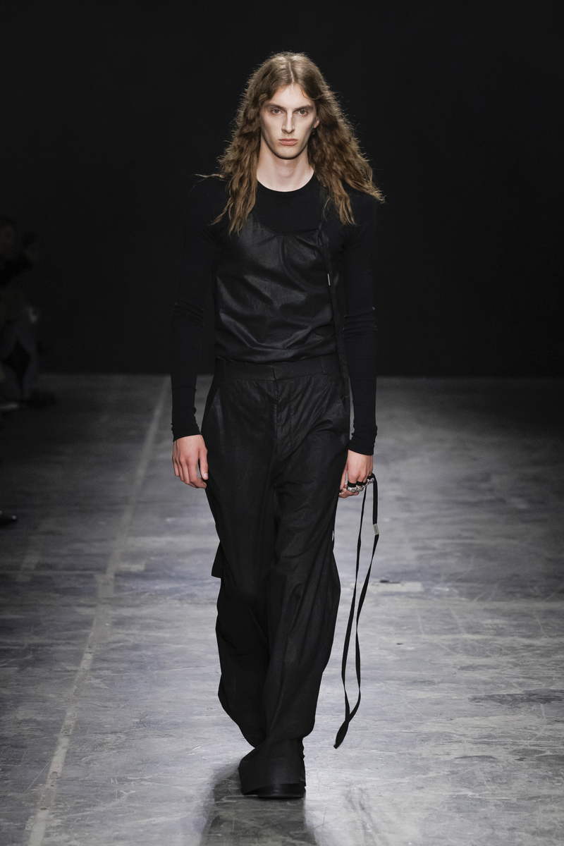 Ann Demeulemeester lente zomer 2023 - Photo courtesy of Ann Demeulemeester