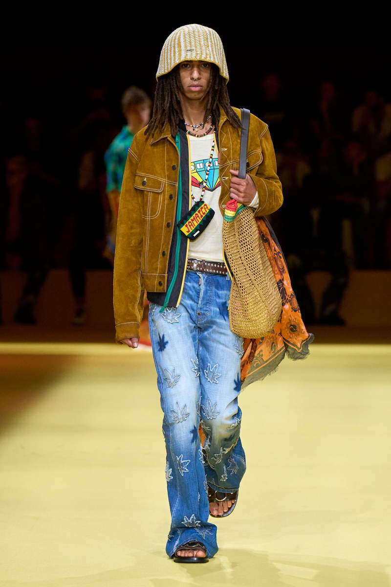 Jeans trends man lente zomer 2023 - Photo courtesy of Dsquared2