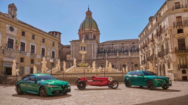 De nieuwe Giulia en Stelvio Quadrifoglio 100th Anniversario