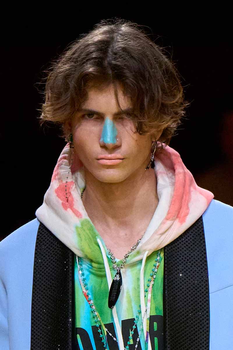 Herenkapsels. Haartrends mannen zomer 2023 - Photo courtesy of Dsquared2