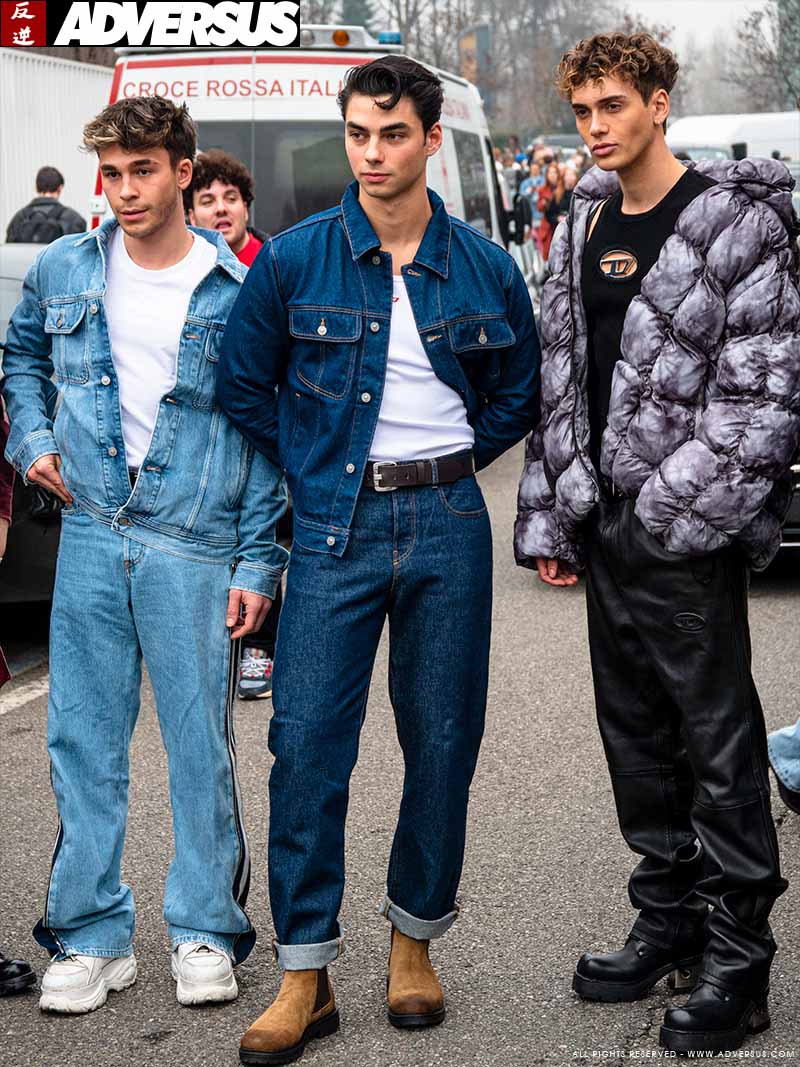 Herenmode: total jeans look zomer 2023 - Foto Charlotte Mesman