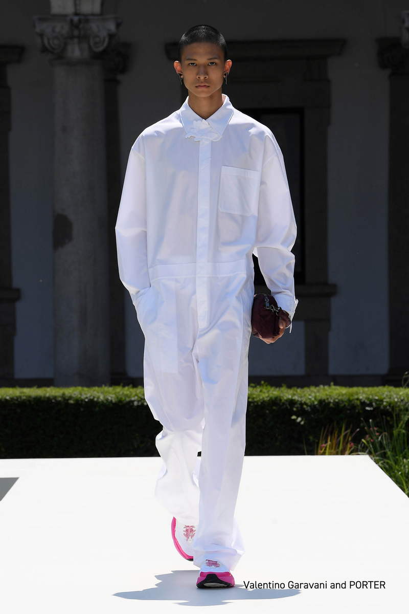 Valentino The Narratives man lente zomer 2024 - Photo courtesy of Valentino