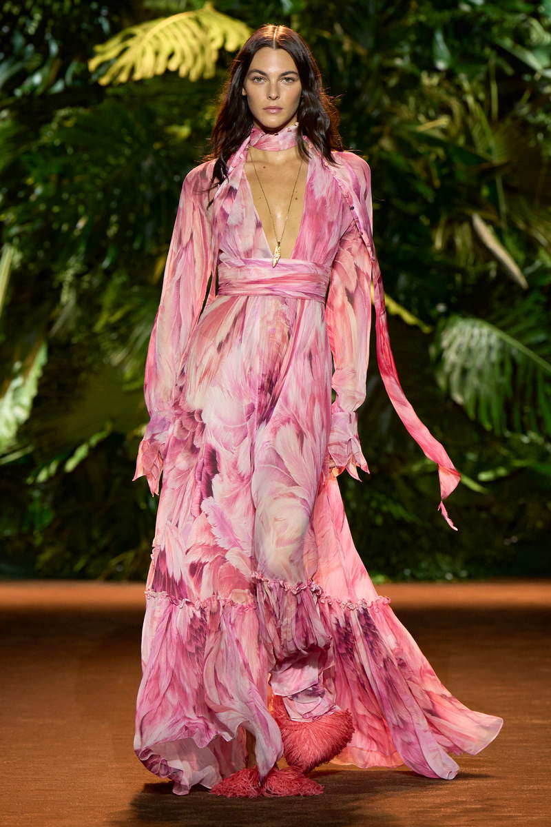 Roberto Cavalli vrouw lente zomer 2024 - Photo courtesy of Roberto Cavalli