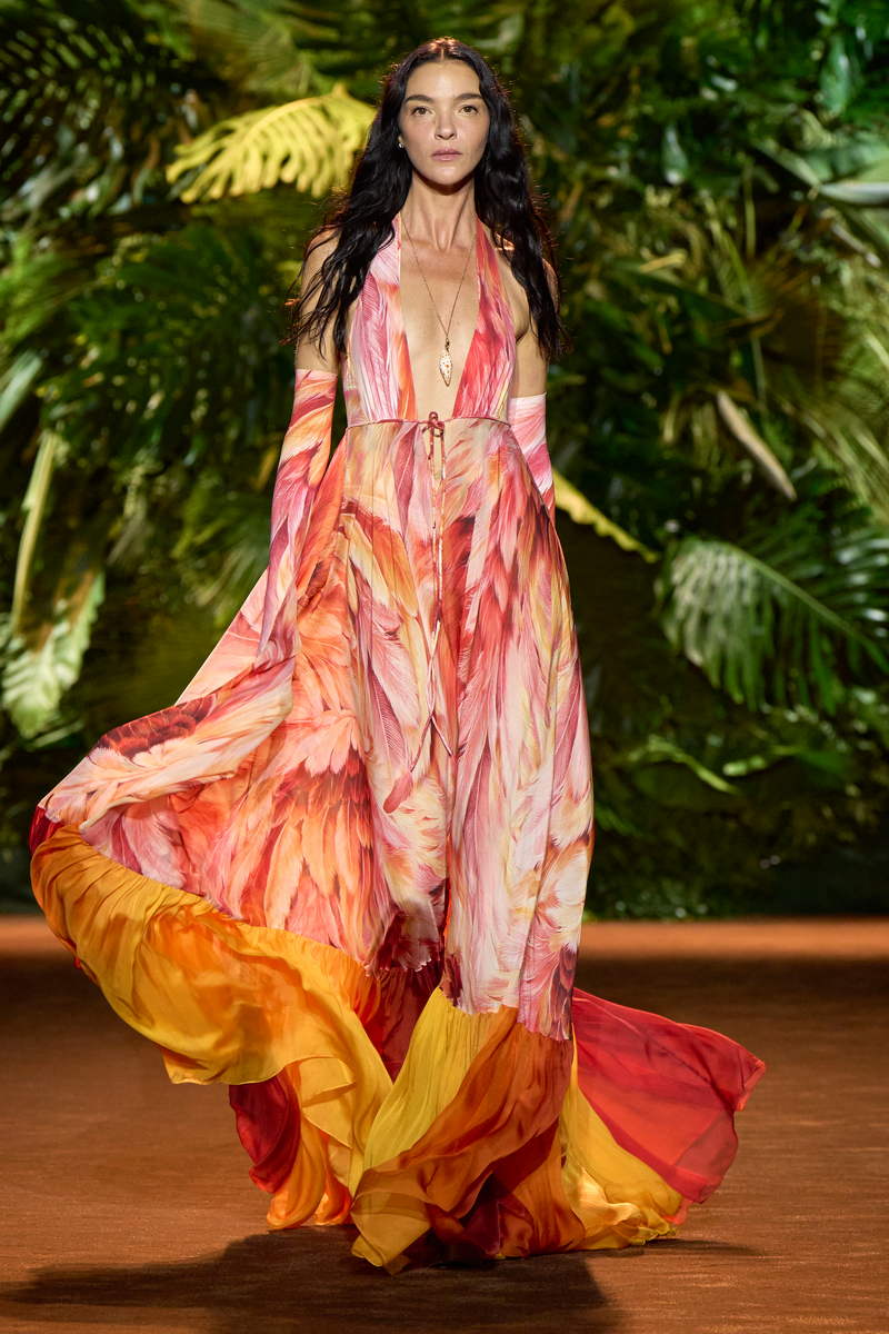 Roberto Cavalli vrouw lente zomer 2024 - Photo courtesy of Roberto Cavalli