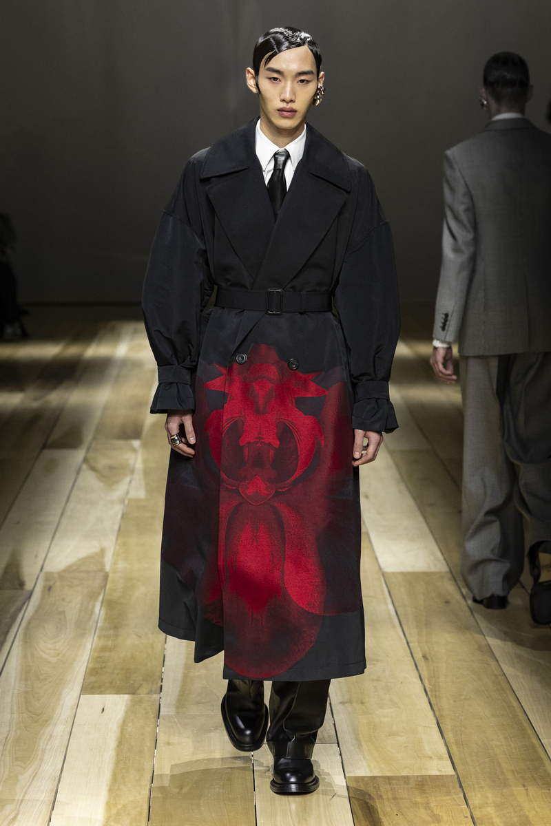 Alexander McQueen winter 2023 2024 - Photo courtesy of Alexander McQueen