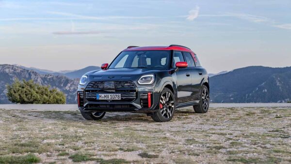 De nieuwe MINI John Cooper Works Countryman: Krachtig design en maximale prestaties