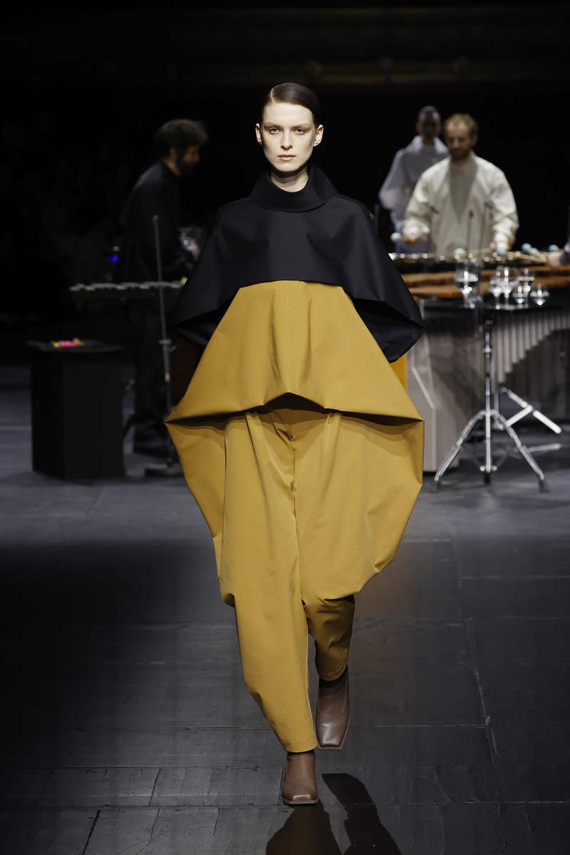 Issey Miyake herfst winter 2023 2024 - Photo courtesy of Issey Miyake