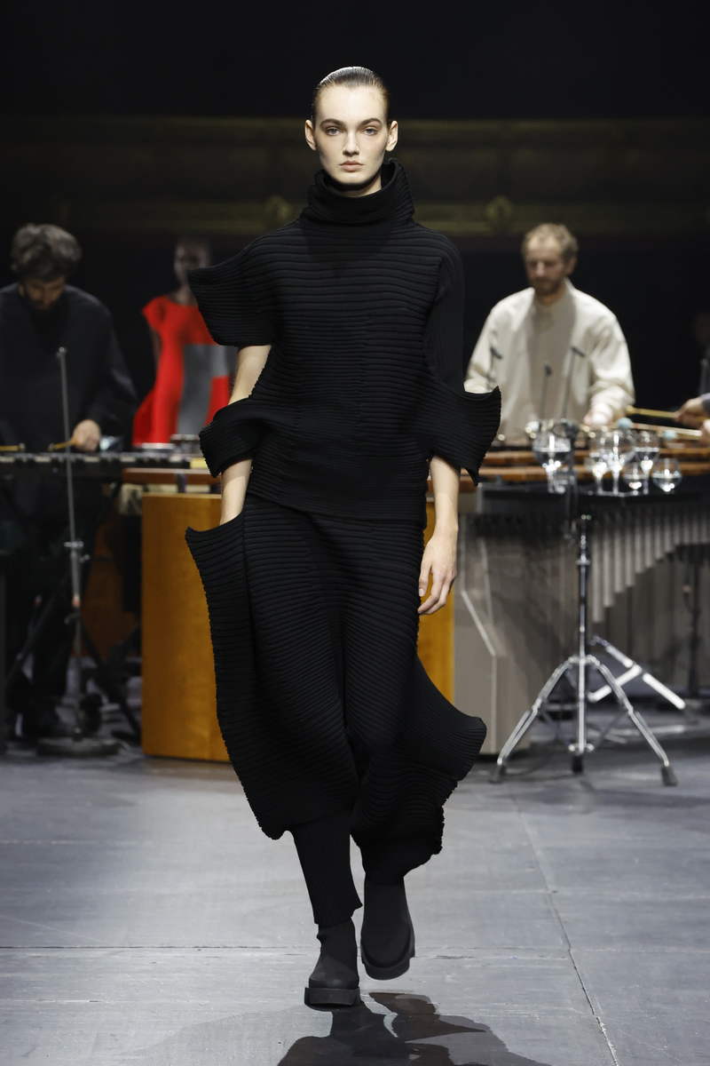 Issey Miyake herfst winter 2023 2024 - Photo courtesy of Issey Miyake