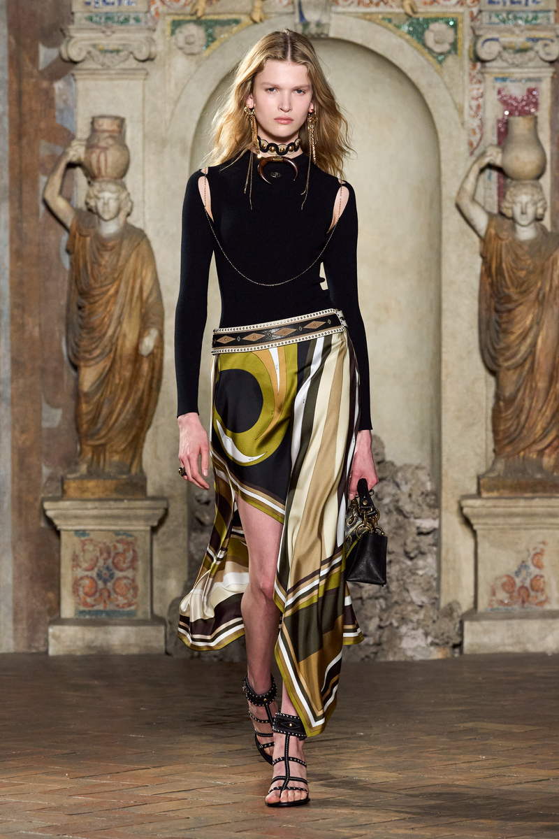 Pucci lente zomer 2024: Very Vivara - Photo courtesy of Pucci