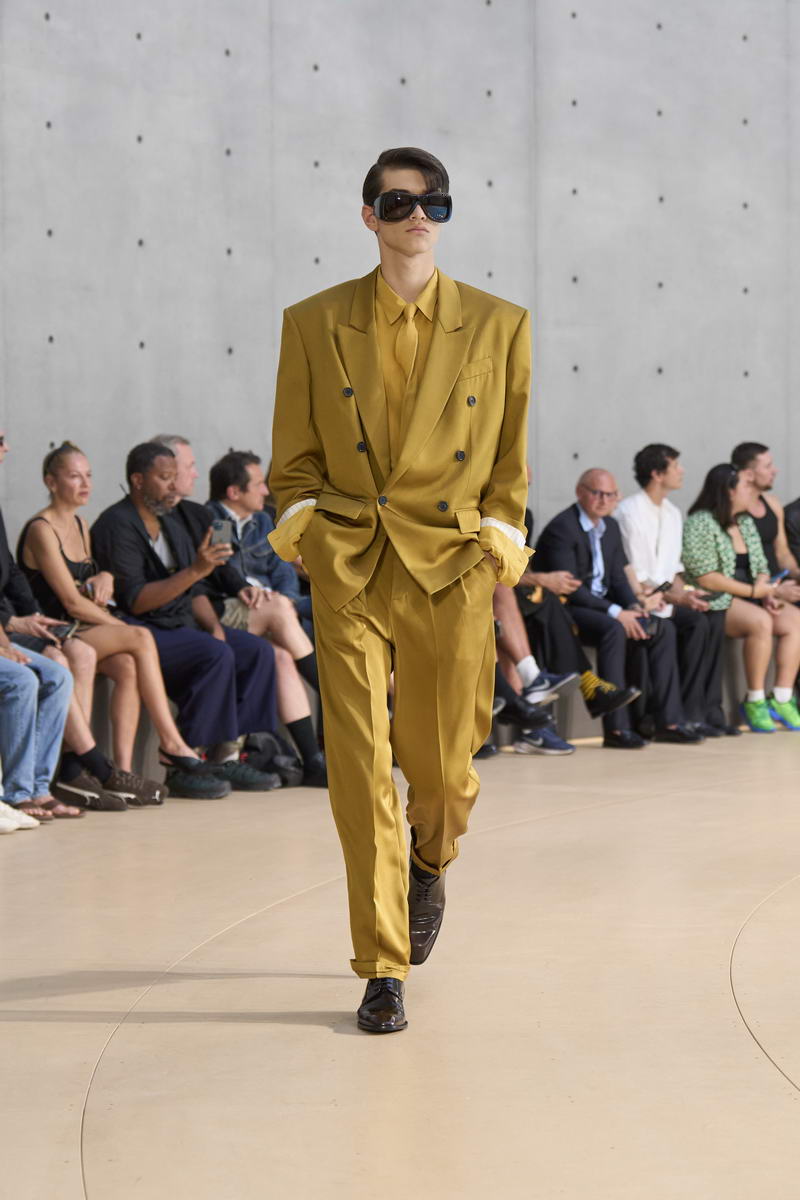 Saint Laurent Man Zomer 2026 - Photo courtesy of Saint Laurent