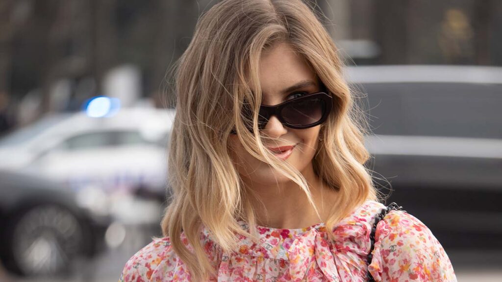 Blonde kleuren en technieken voor zomer 2025: highlights en balayage - Photo Charlotte Mesman