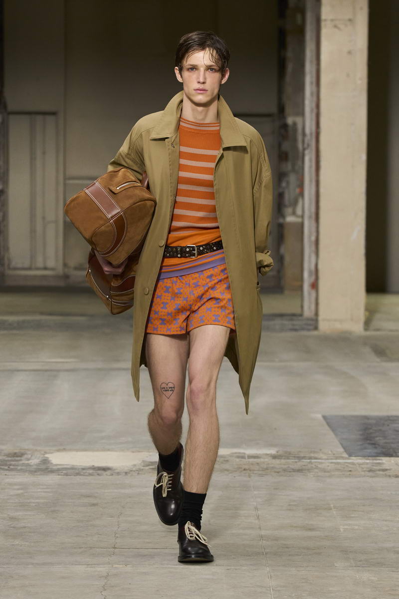 Dries Van Noten man lente zomer 2026 - Photo courtesy of Dries Van Noten