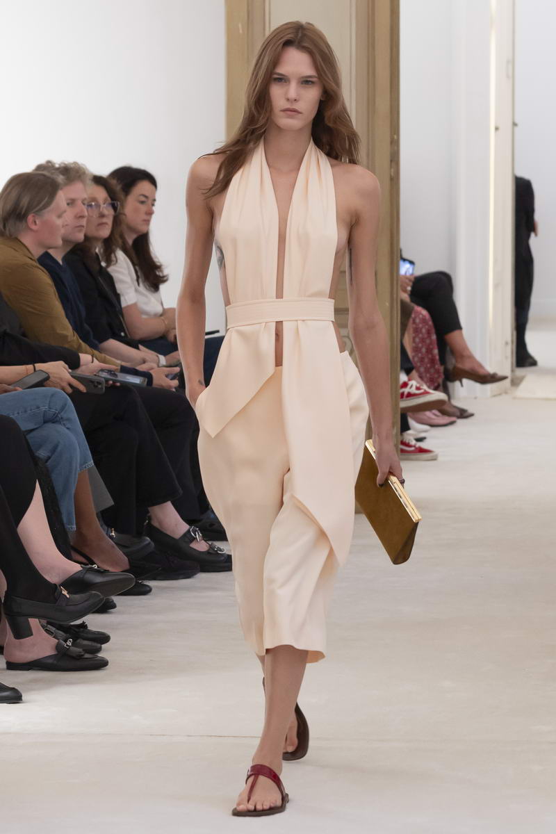 Alberta Ferretti lente zomer 2026 - Photo courtesy of Alberta Ferretti