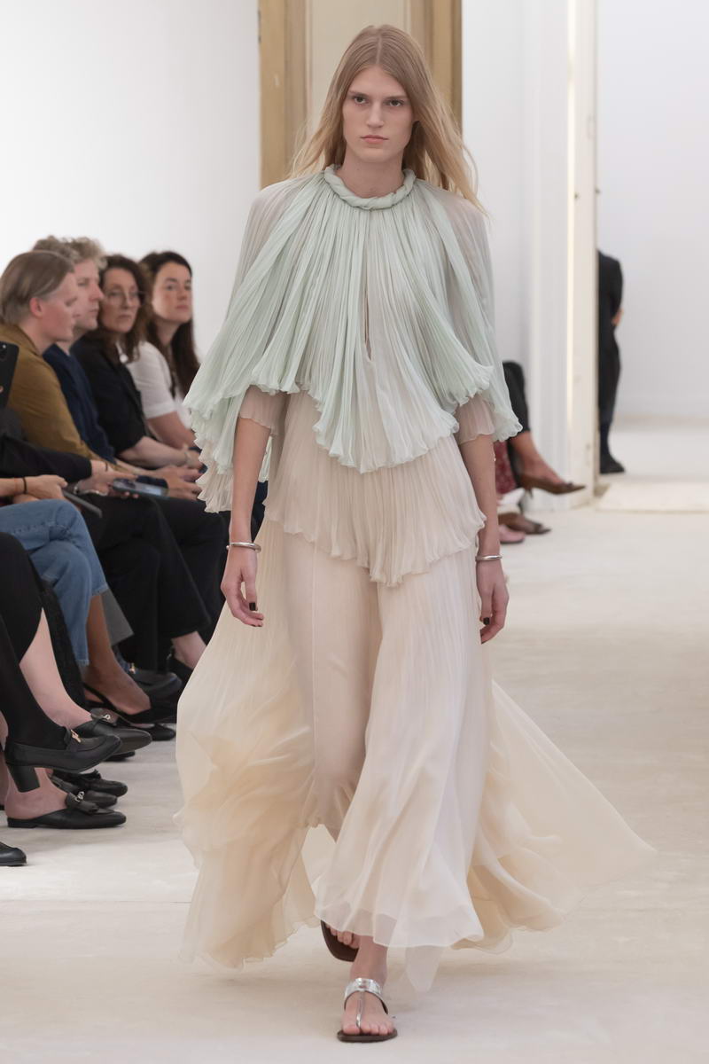 Alberta Ferretti lente zomer 2026 - Photo courtesy of Alberta Ferretti