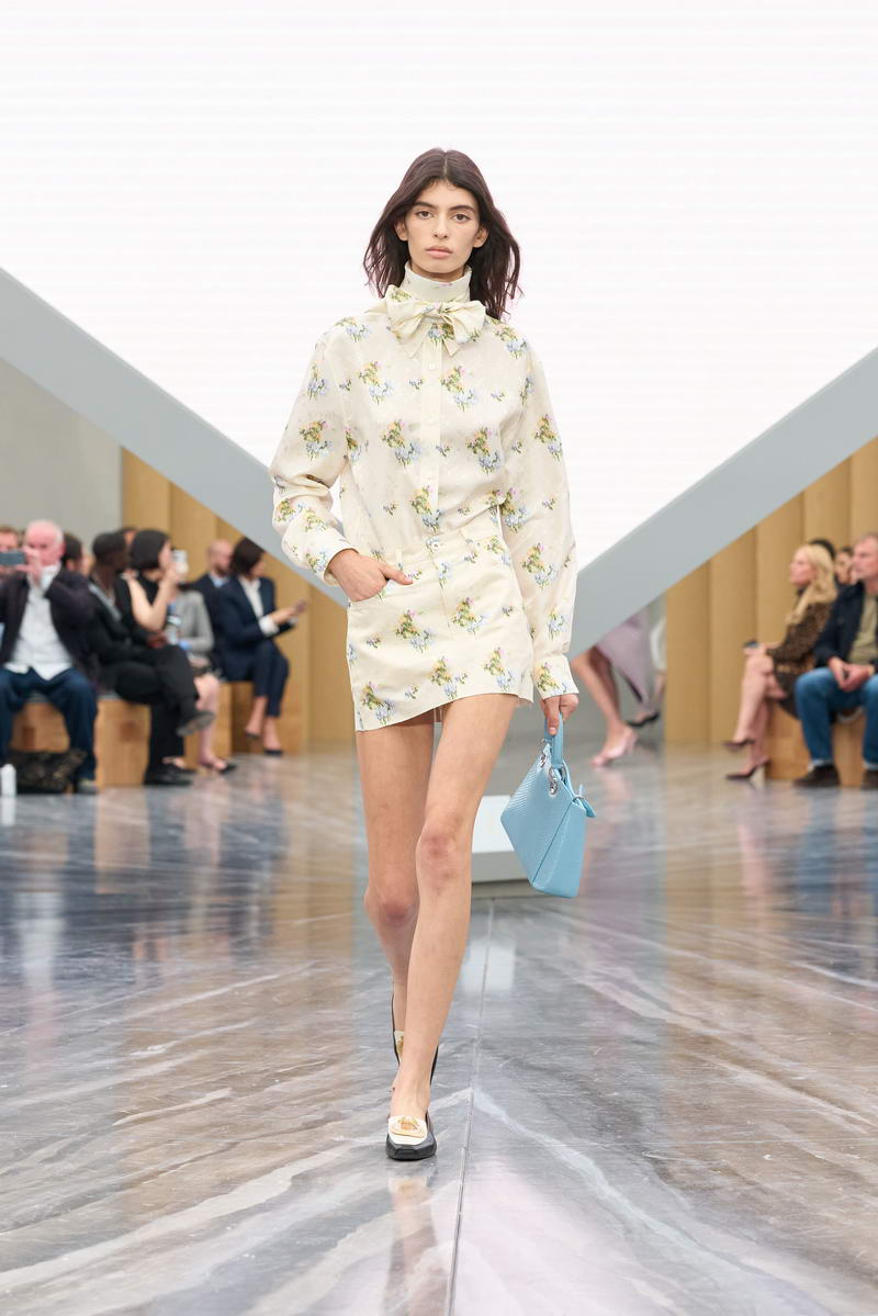 Dior vrouw lente zomer 2026 - Photo courtesy of Dior