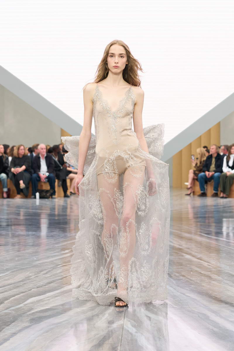 Dior vrouw lente zomer 2026 - Photo courtesy of Dior