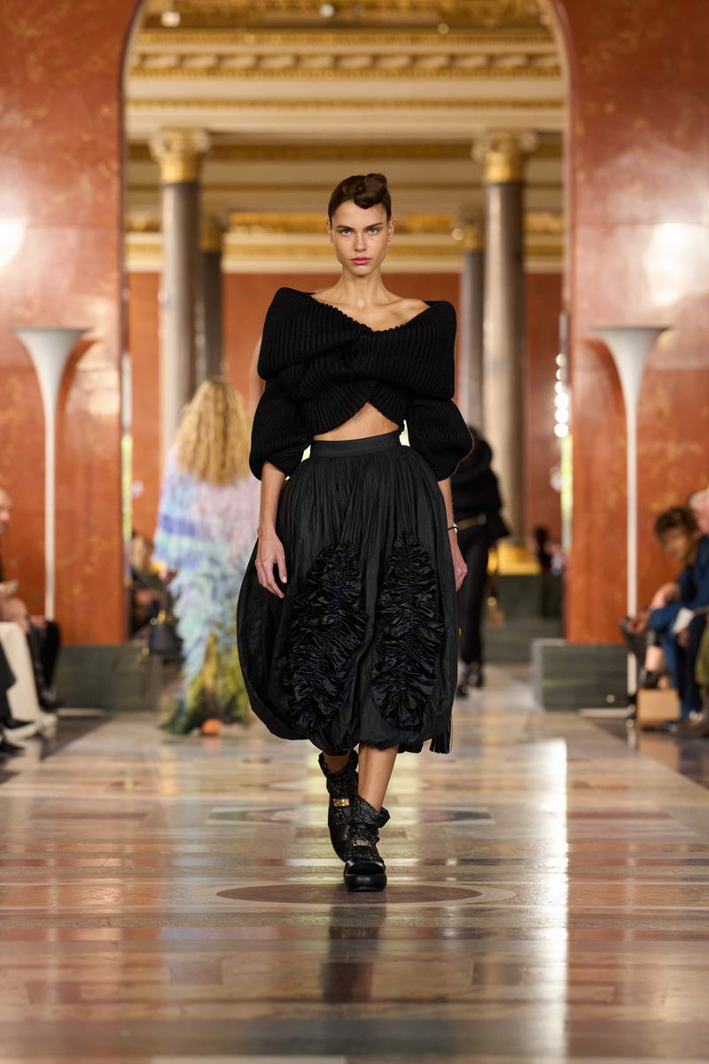 WOMEN’S SPRING-SUMMER 2026 FASHION SHOW © Louis Vuitton