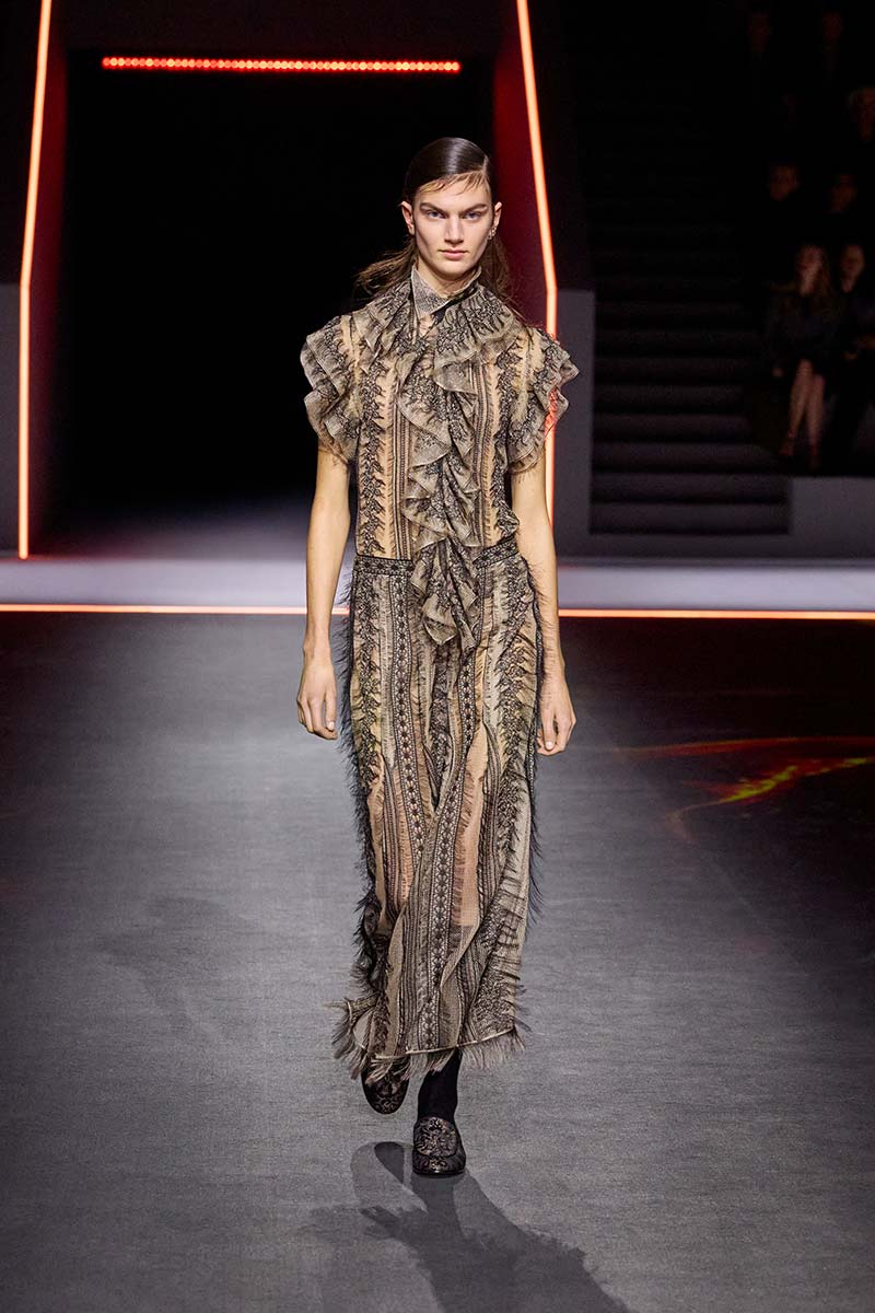 Bye, loafers, hello mocassins: zo zien de mocassins voor winter 2025 2026 eruit - Photo courtesy of Dior