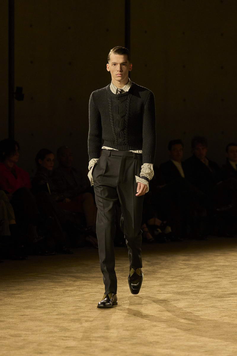 SAINT LAURENT MAN HERFST WINTER 2026 2027 - Photo courtesy of Saint Laurent