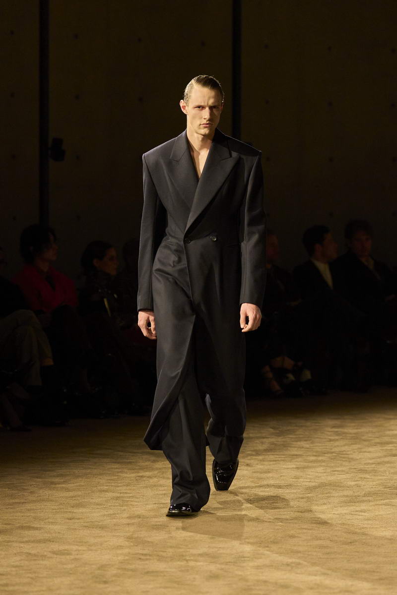 SAINT LAURENT MAN HERFST WINTER 2026 2027 - Photo courtesy of Saint Laurent