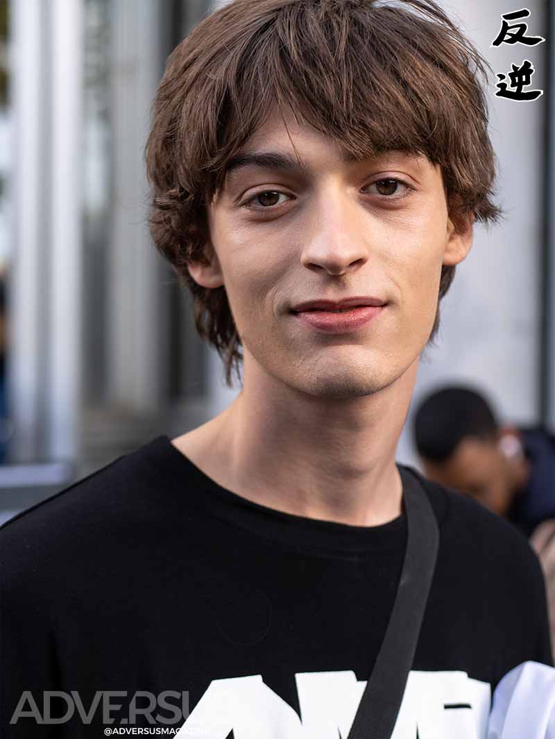 Een makkelijk en modern mannenkapsel voor 2026 - Photo ADVERSUS