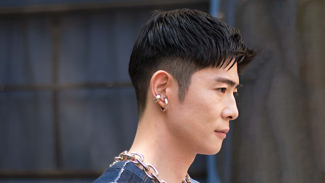 De textured crop blijft trending. Is dit coole herenkapsel iets voor jou? - Photo Charlotte Mesman