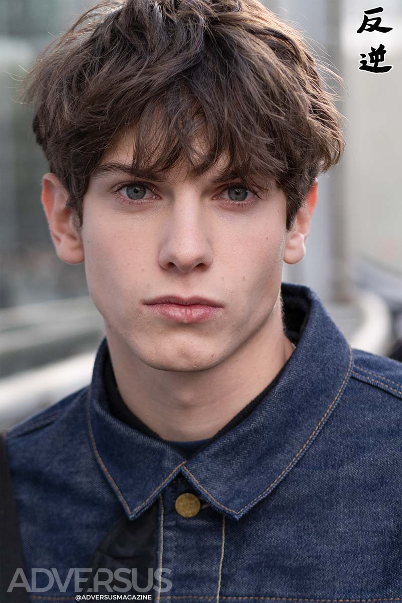 De haartrend voor heren in 2026? Gecontroleerde nonchalance. Foto ADVERSUS