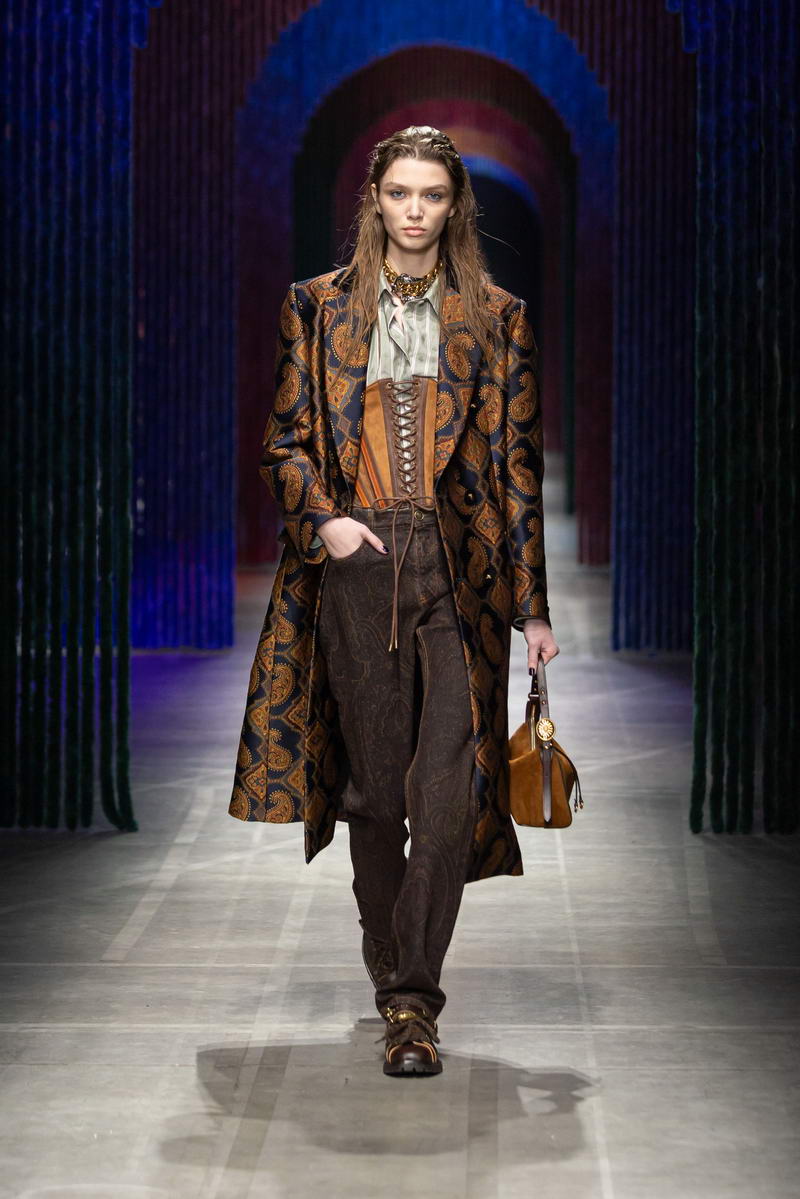 Etro vrouw herfst winter 2026 2027 - Photo courtesy of Etro