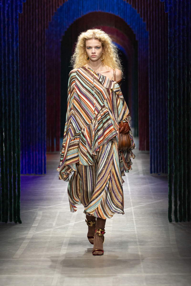 Etro vrouw herfst winter 2026 2027 - Photo courtesy of Etro