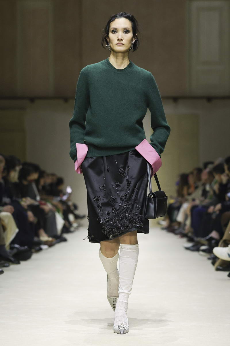 Prada vrouw herfst winter 2026 2027 - Photo courtesy of Prada