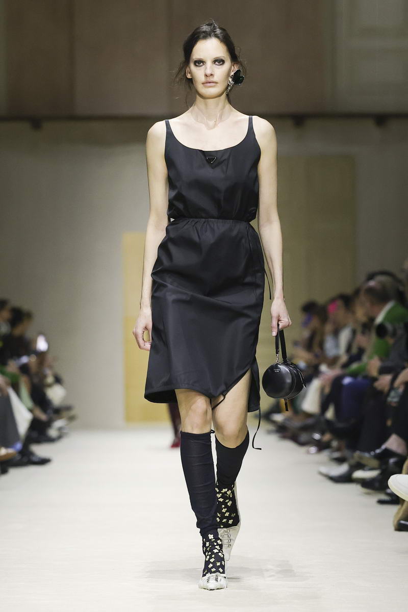 Prada vrouw herfst winter 2026 2027 - Photo courtesy of Prada