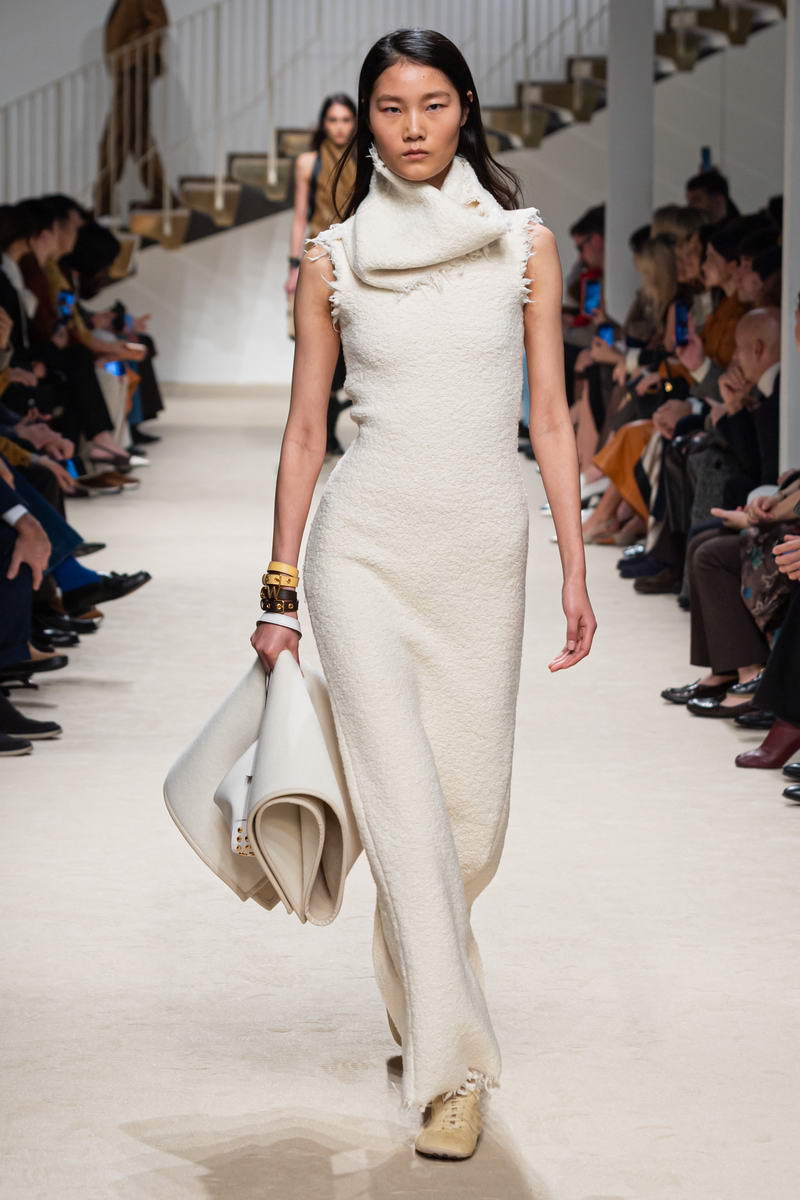 Tod's vrouw herfst winter 2026 2027 - Photo courtesy of Tod's